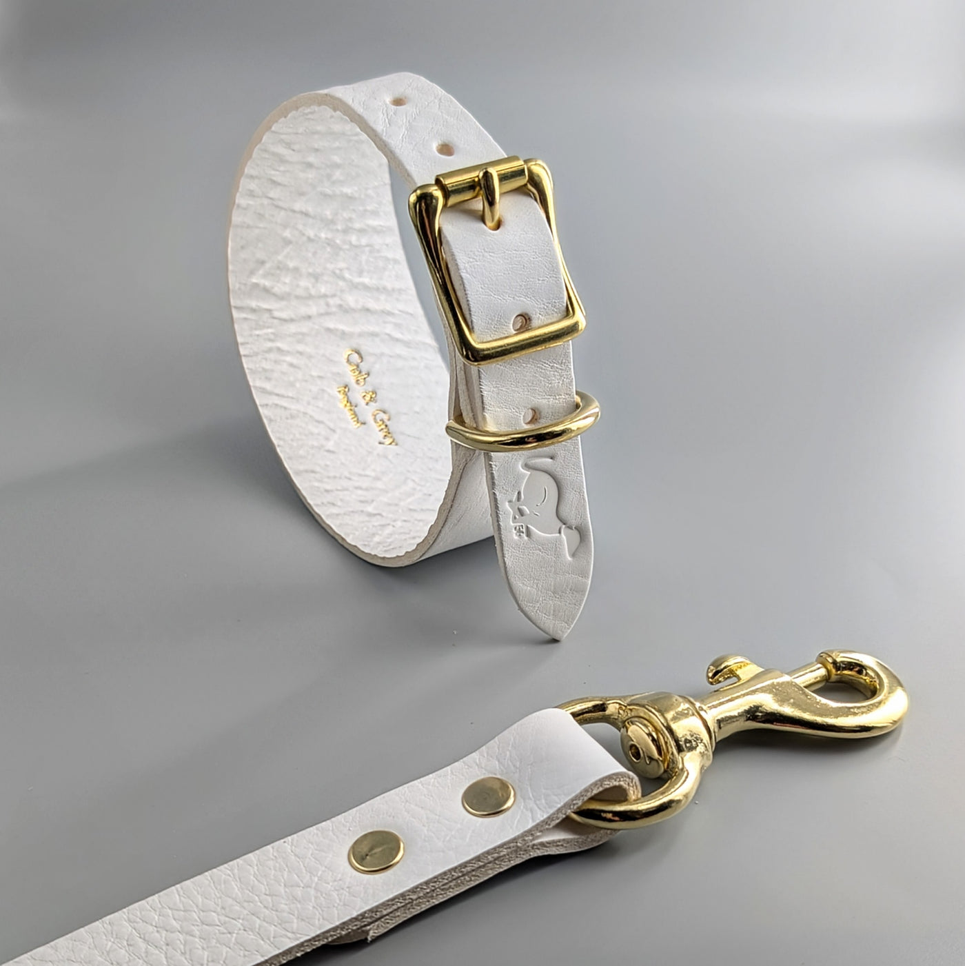 Christmas leather hound collar and lead white