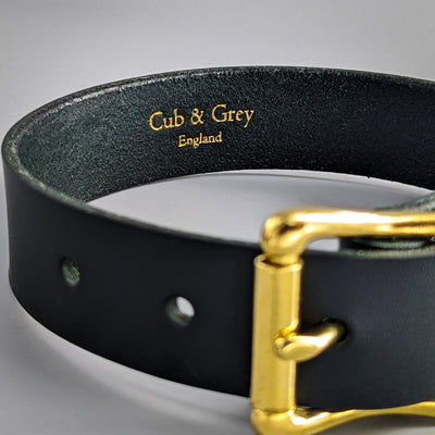 Personalised Leather Dog Collar in Sacramento Green close up