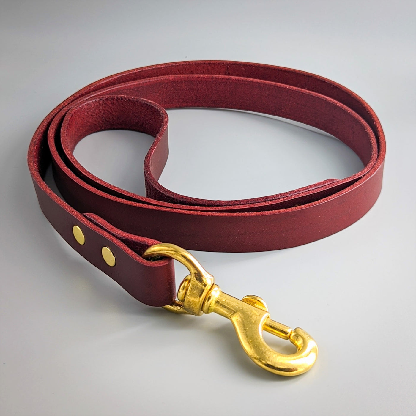 Luxury Leather Dog Lead purple with gold buckle